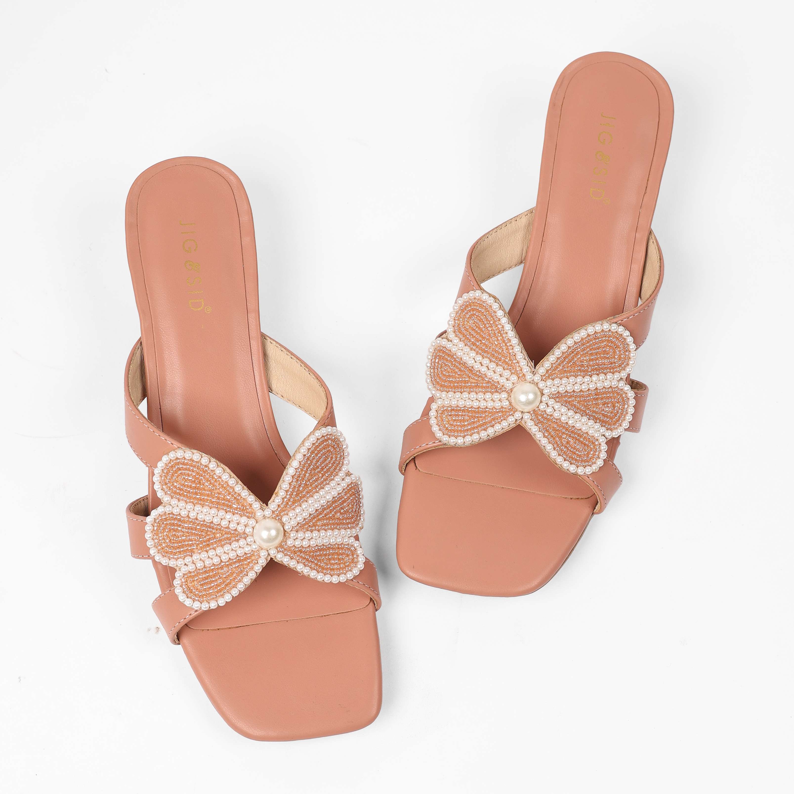 Petalfly